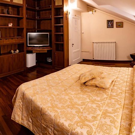 Real Borbone Bed & Breakfast Caserta Ngoại thất bức ảnh