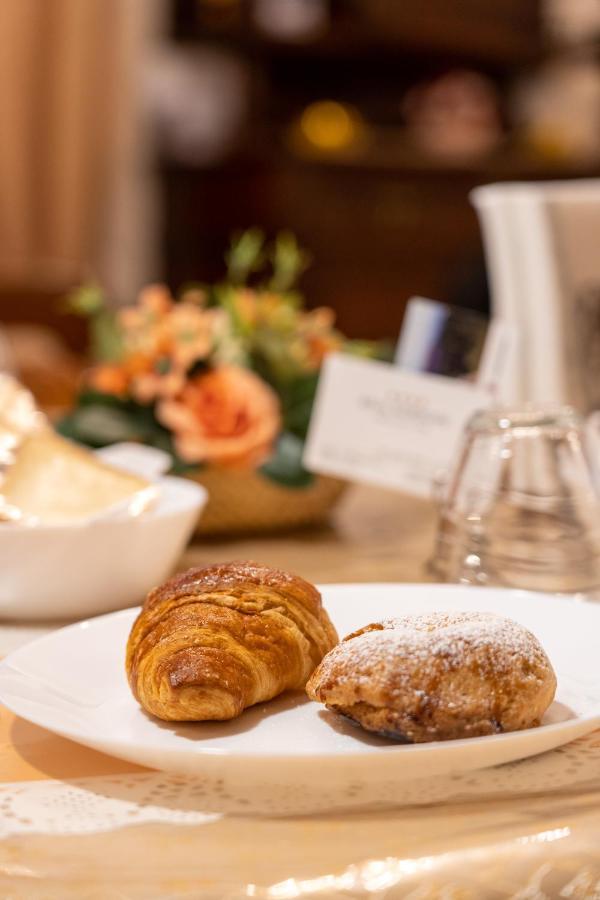 Real Borbone Bed & Breakfast Caserta Ngoại thất bức ảnh