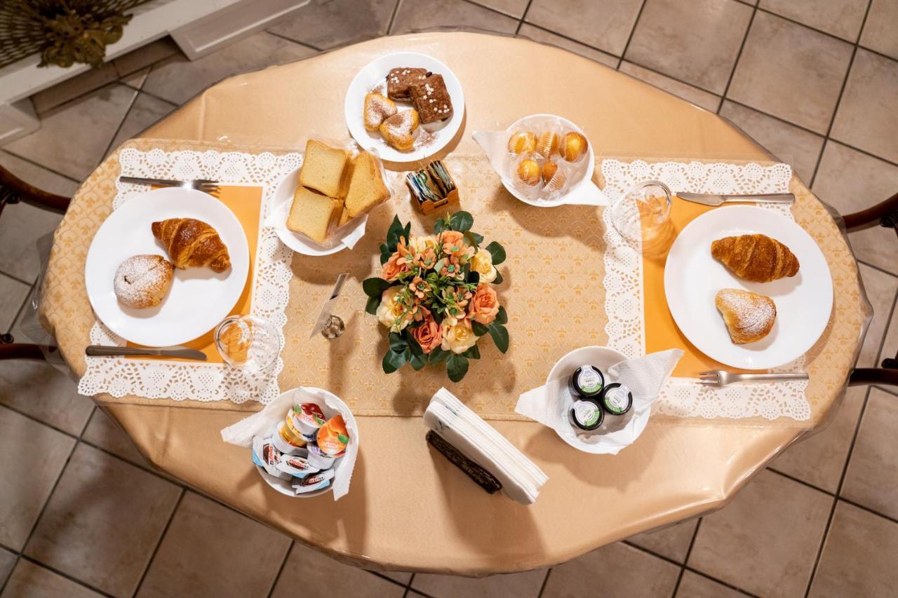 Real Borbone Bed & Breakfast Caserta Ngoại thất bức ảnh