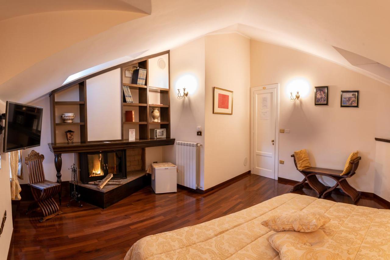 Real Borbone Bed & Breakfast Caserta Ngoại thất bức ảnh