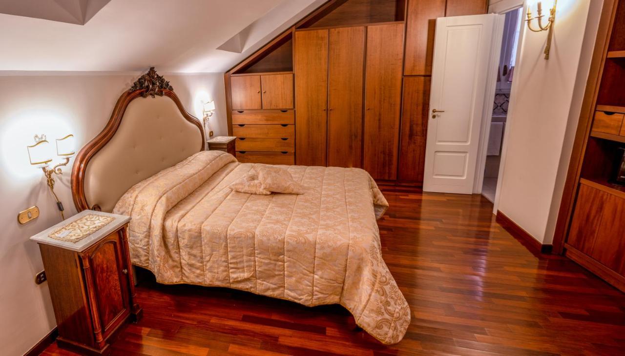 Real Borbone Bed & Breakfast Caserta Ngoại thất bức ảnh